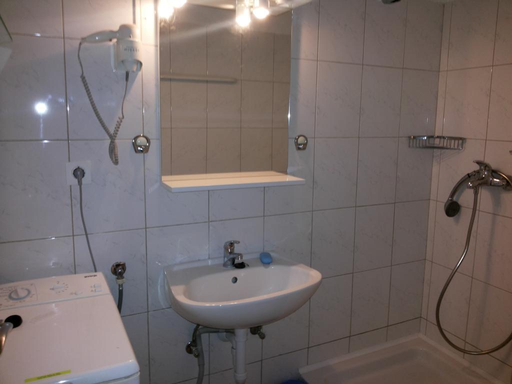 Holiday Home Apartment Tedo Klek Exteriör bild